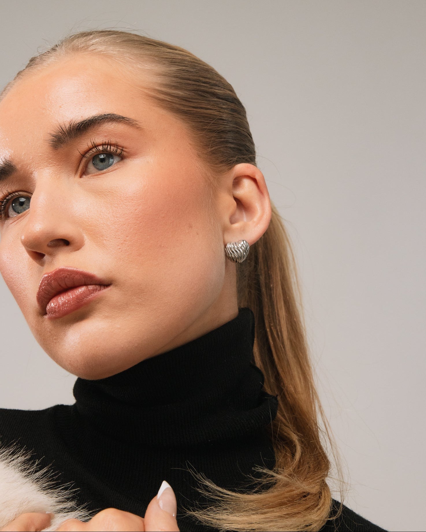 Wavy Heart Earrings