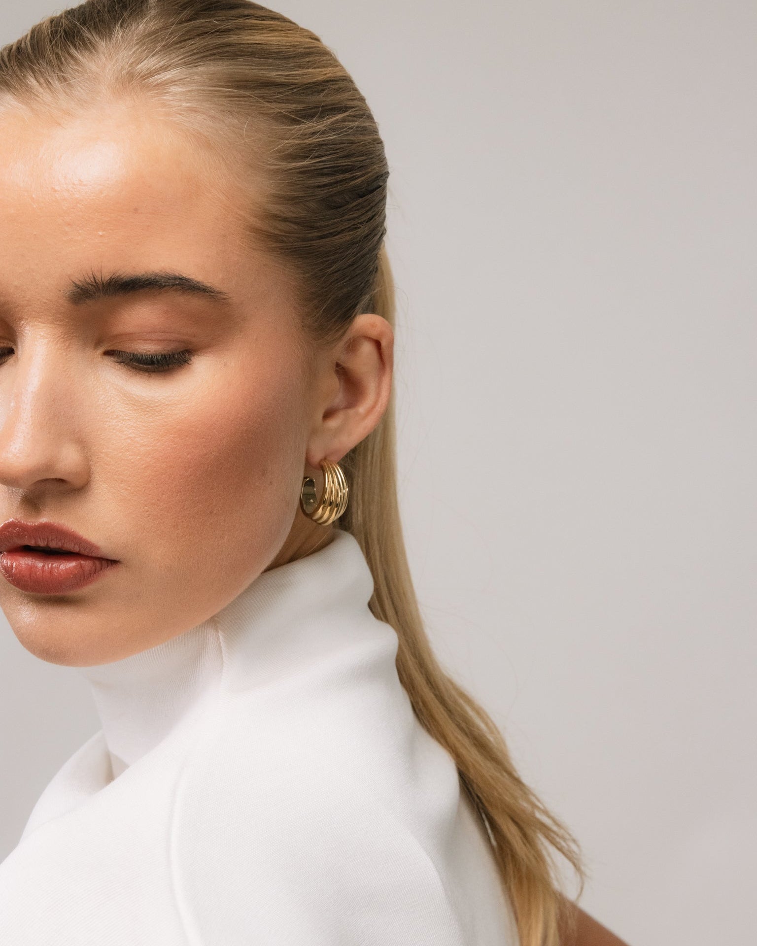 Ribbed Earrings