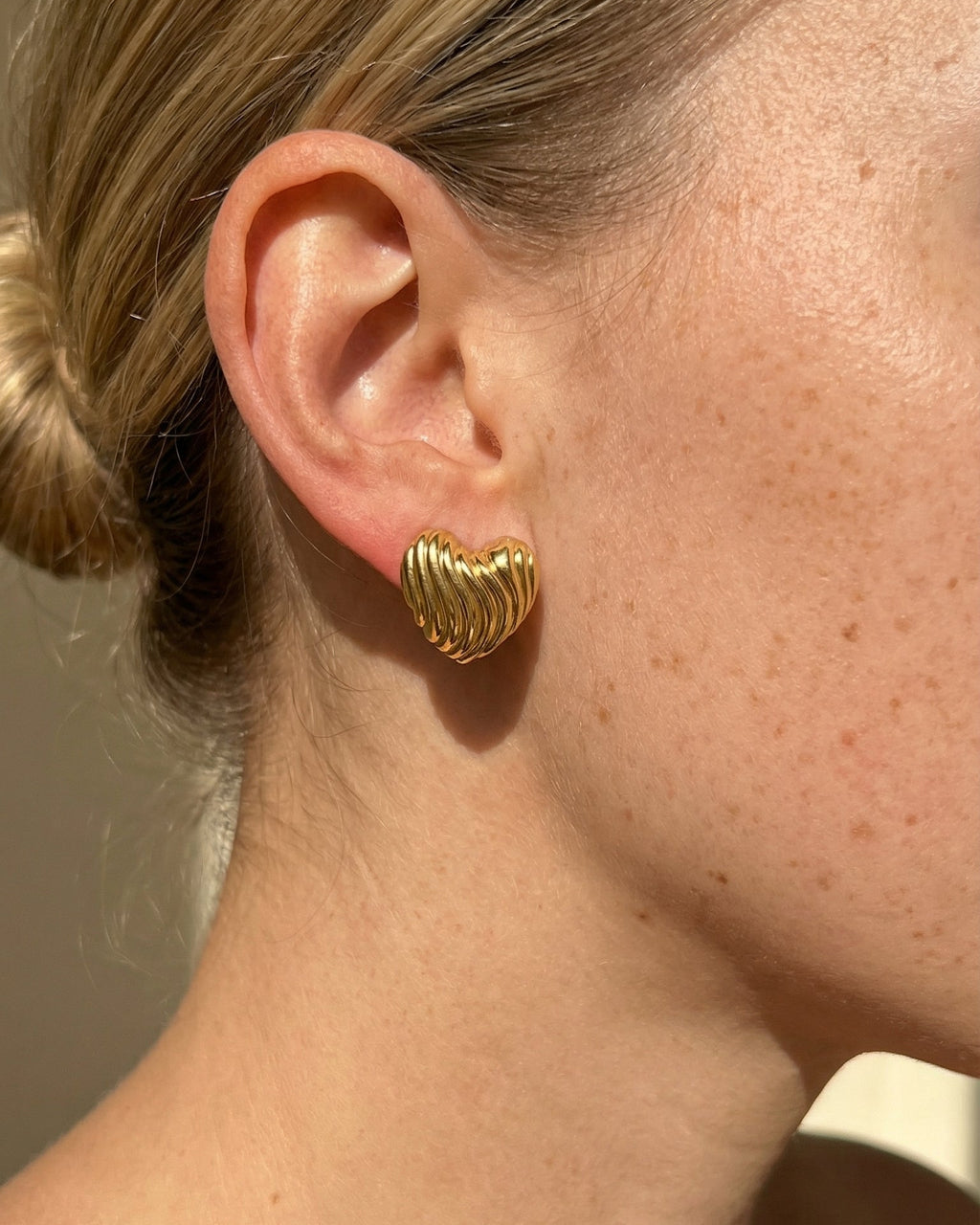 Wavy Heart Earrings