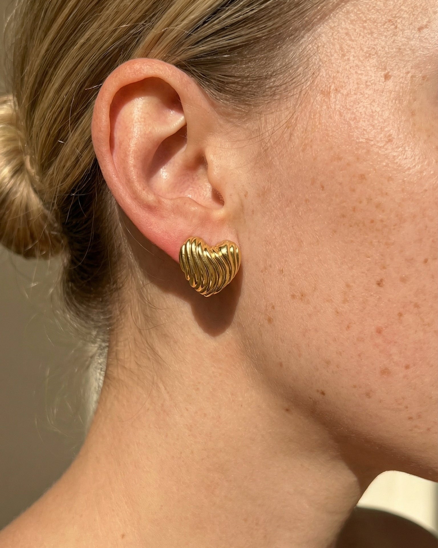 Wavy Heart Earrings