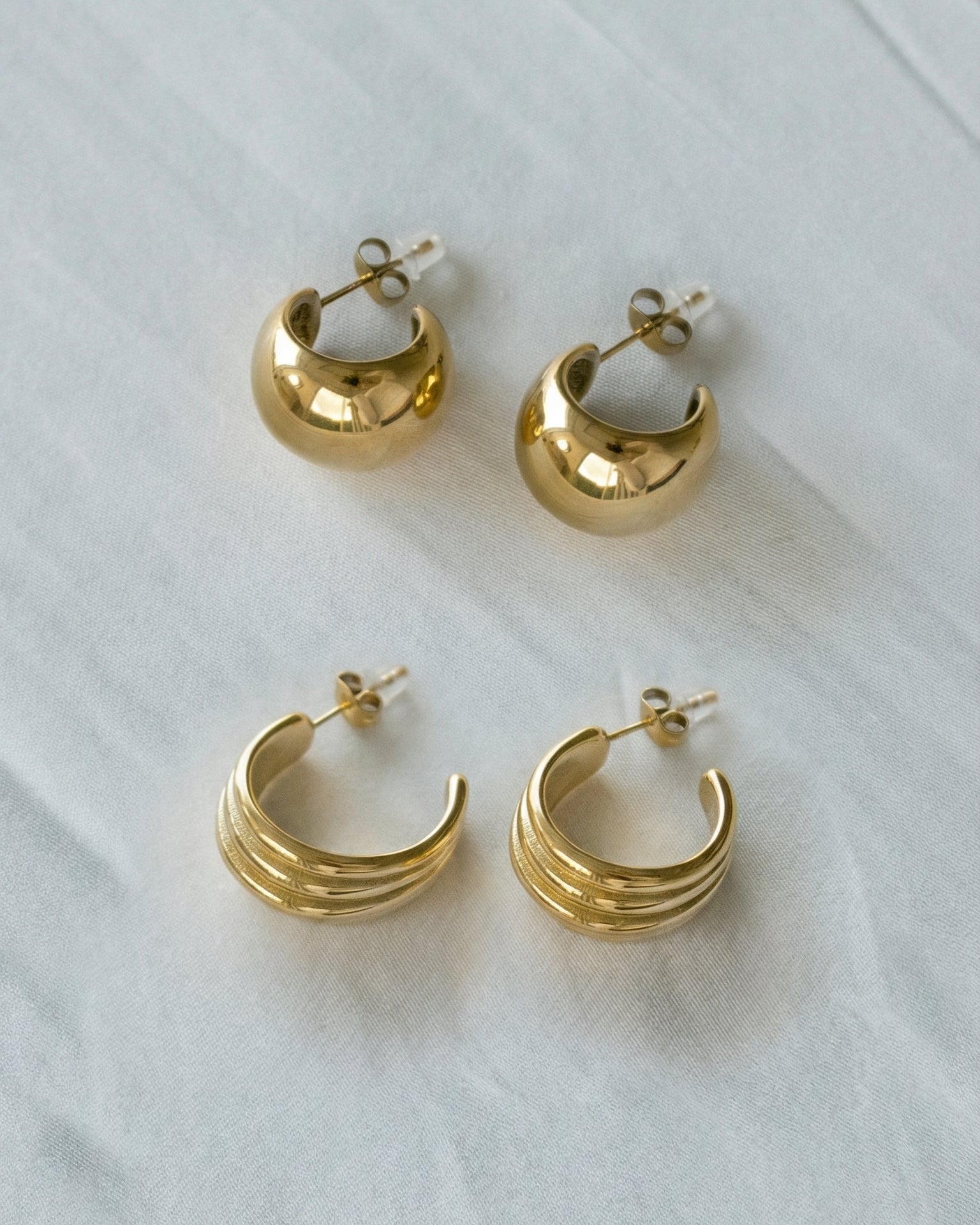 Ribbed Earrings